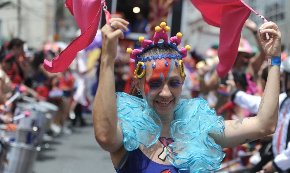 Bloco Ziriggydum Stardust desfila no bairro Floresta neste sábado pós-carnaval -Alexandre Guzanshe/EM/D.A Press