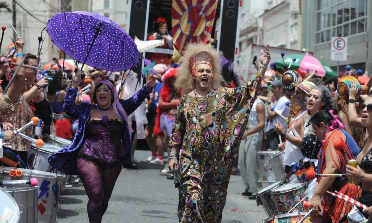Bloco Ziriggydum Stardust desfila no bairro Floresta neste sábado pós-carnaval -Alexandre Guzanshe/EM/D.A Press