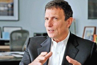 Remnick dedica cada capítulo a uma figura incontornável da música, como poetas, expoentes de som negro e ídolos supremos

 -  (crédito: FolhaPress)