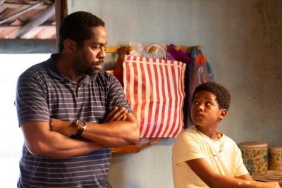 'Feito pipa', de Allan Deberton, com Lázaro Ramos no elenco, foi o principal destaque -  (crédito: Jamille Queiroz/Divulgação)