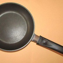 Teflon: aliado da praticidade ou um risco à saúde? Além da cozinha, veja outras aplicações - MdeVicente -  wikimedia commons