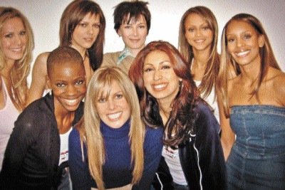 As participantes do reality se submetiam a situações humilhantes diante da promessa de entrar na indústria da moda com capa de revista e contrato com uma agência -  (crédito: Netflix/Divulgação)