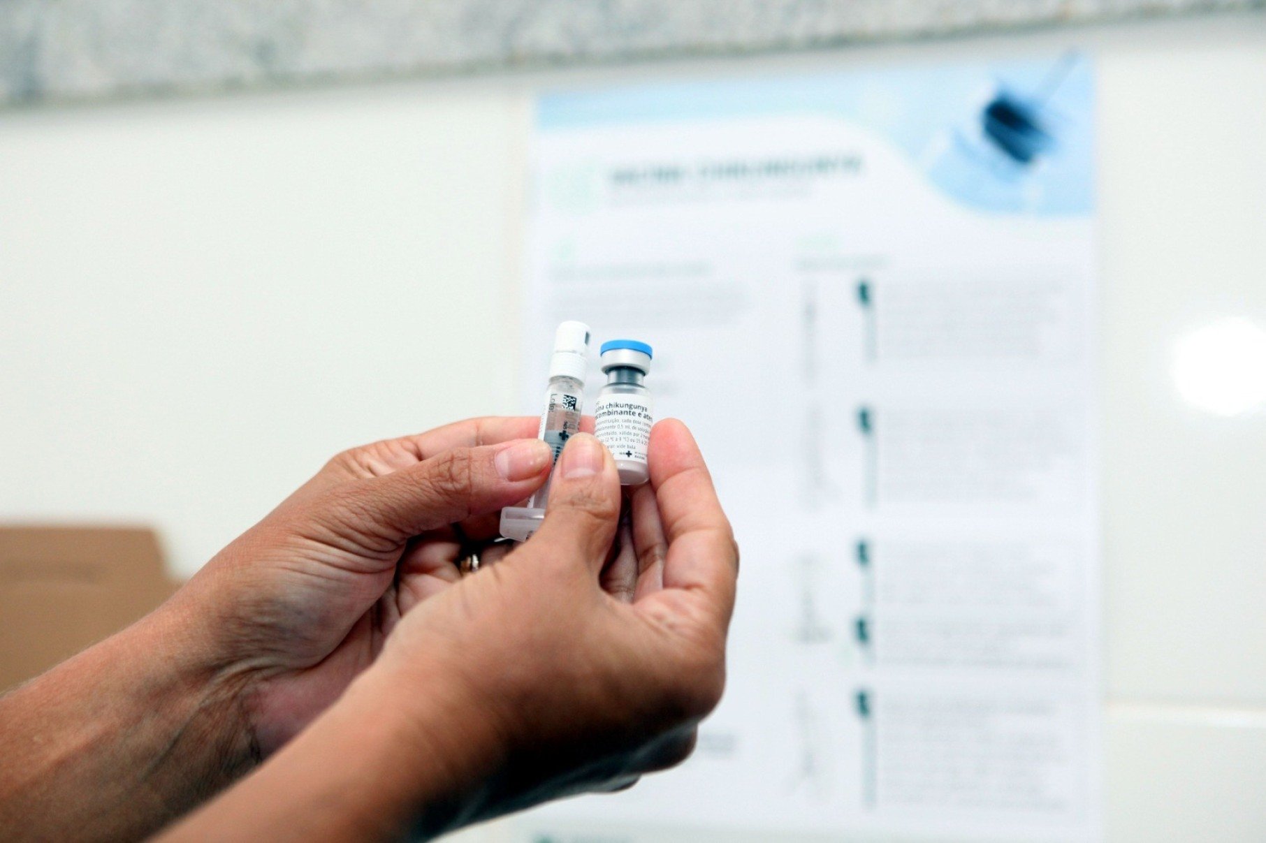 O imunizantes pode ser aplicado em pessoas de 18 a 59 anos que sejam moradoras de Sabará e Congonhas-Edésio Ferreira/EM/DA Press