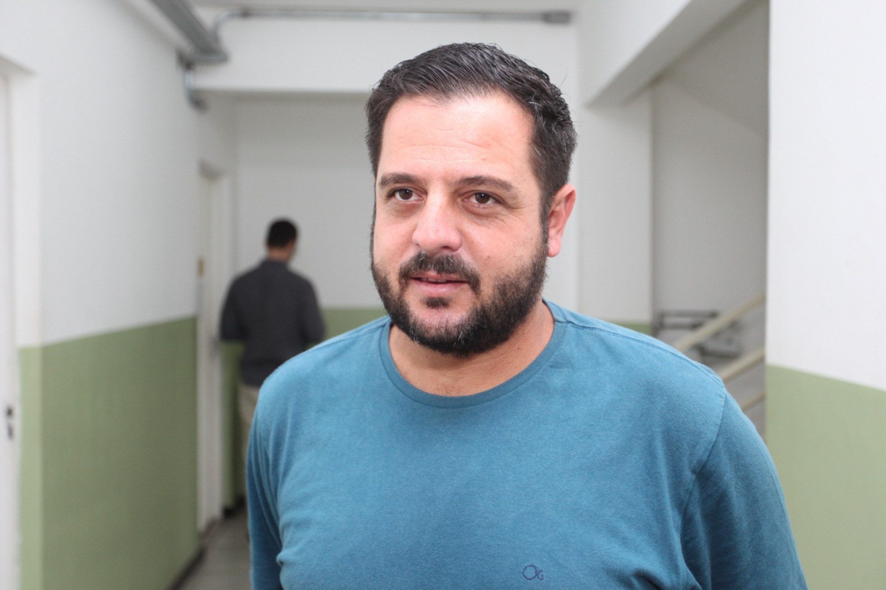 Luiz Felipe Azeredo foi o primeiro a se vacinar contra a doença nesta segunda-feira (23/2)-Edésio Ferreira/EM/DA Press