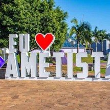 Brasil tem capital mundial da ametista: igreja impressiona com a pedra violeta - Flickr Alexandre Kelvis Klanovichs