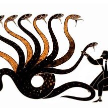 A Hidra de Lerna no altar da Justiça - QUINHO