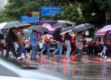 Em 13 horas, regional de BH registrou mais da metade da chuva prevista para o m&ecirc;s -  (crédito: Jair Amaral/EM/D.A Press)