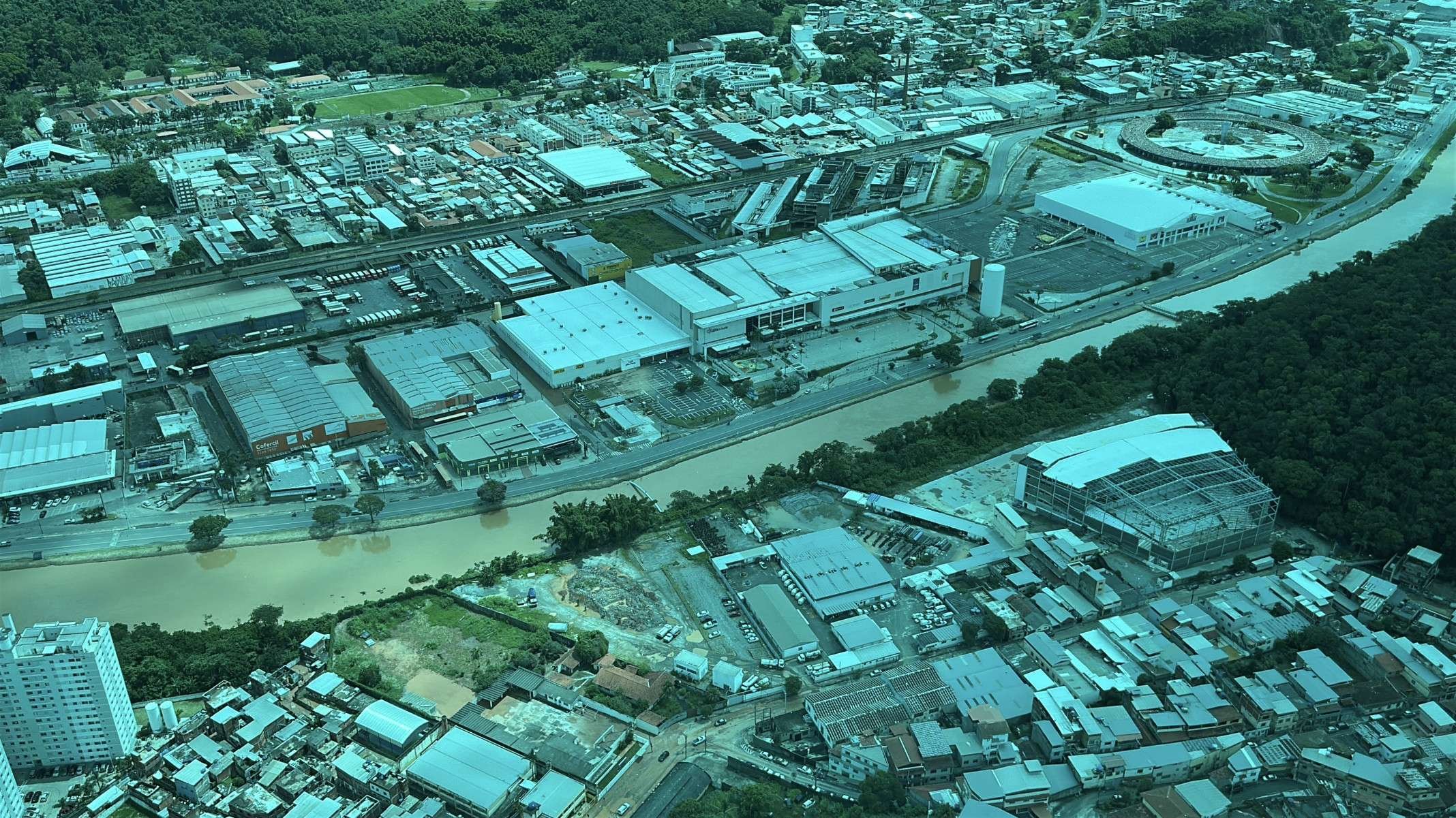 Deslizamentos, alagamentos e estragos nas estruturas da cidade foram registrados ap&oacute;s fortes chuvas