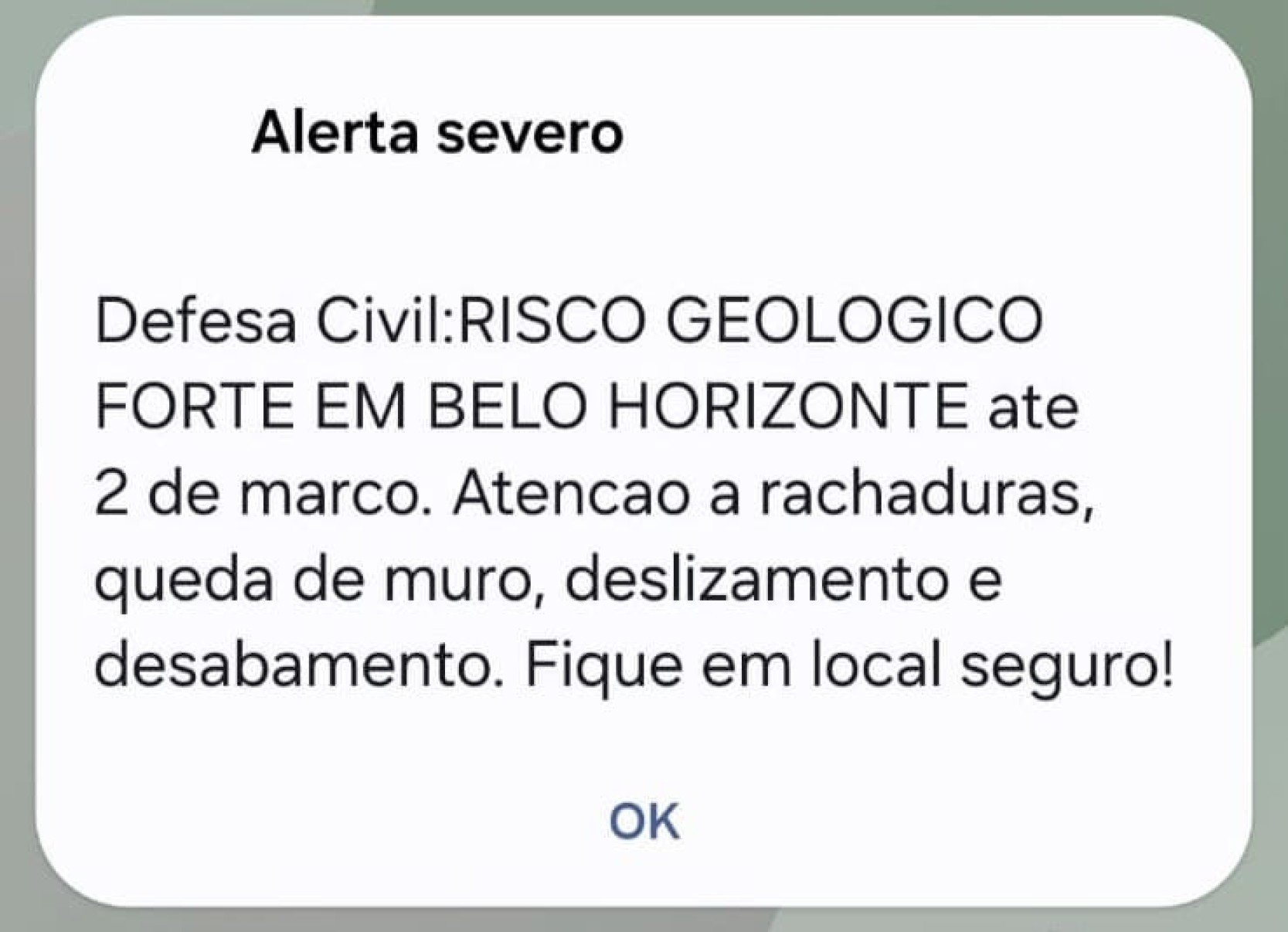 Quem esteve em Belo Horizonte às 14h desta terça-feira (24/2) recebeu no aparelho celular uma mensagem automática da Defesa Civil-EM/D.A. Press