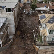 'Parecia tiro de canhão': morador relata avalanche de lama em Juiz de Fora - Eduardo Anizelli/Folhapress