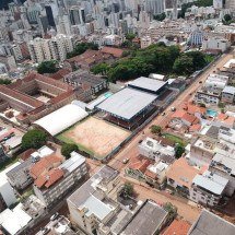 Imagens mostram rastro do desabamento no Morro do Cristo, em Juiz de Fora - Mateus Parreiras/EM/DA Press
