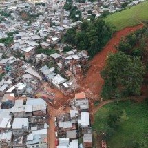 Drone: a devastação no bairro mais atingido pelas chuvas em Juiz de Fora - Mateus Parreiras/EM/D.A. Press