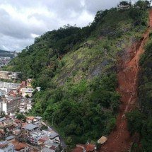 Drone: os estragos em bairro de Juiz de Fora que foi engolido por lama - Mateus Parreiras/EM/D.A. Press