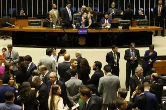 Câmara aprovou PL Antifacção, mas deixou taxação de bets de fora -  (crédito: Lula Marques/Agência Brasil)