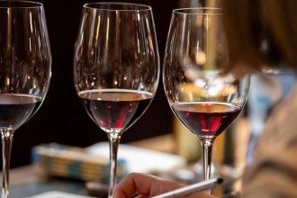 MG no Porto: Fartura abre temporada com foco em vinhos e alta gastronomia