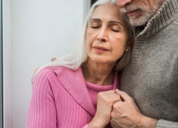 O que envelhece é apenas a autorização interna para assumi-lo. Querer um novo parceiro aos 60, 70 ou 80 anos não é exceção -  (crédito: Freepik)