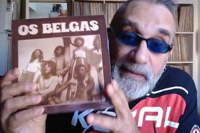 <p>O jornalista e crítico musical Regis Tadeu, conhecido por suas opiniões incisivas e polêmicas, completa 65 anos em 2 de novembro. O Flipar mostra a seguir a sua trajetória!</p>
 -  (crédito: - Reprodução do X @RegissTadeu)