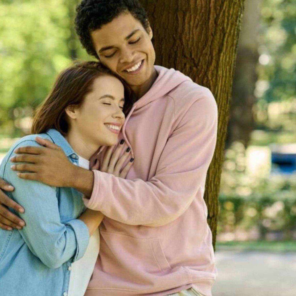 Mais que amor: entenda a ocitocina e seus efeitos no corpo e na mente
