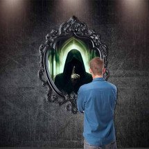 Espelhos da literatura e do cinema: famosos e intrigantes - Montagem sobre imagens Piuxabay e Freepik