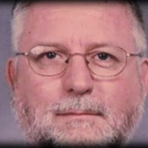 Série relembra mortes de estudantes após teste de hipnose - Reprodução