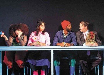 Espetáculo do Grupo Rapa de Tacho tem texto criado  durante o processo de montagem,  a partir de ideias  dos próprios atores  -  (crédito: Caule/Divulgação)