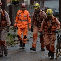 Veja fotos do quarto dia de buscas por desaparecidos em Juiz de Fora - Túlio Santos/EM/DA Press