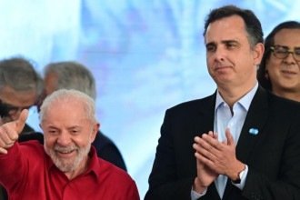 Presidente Lula (PT) e senador Rodrigo Pacheco (PSD) -  (crédito: Leandro Couri/EM/DA.Press)