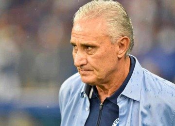 Tite permanece pressionado no clube devido aos maus resultados do time -  (crédito: Ramon Lisboa/EM/D.A. Press)