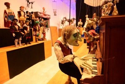 Até 26 de abril, Grupo Giramundo expõe bonecos e outros elementos cênicos no Palácio das Artes -  (crédito:  Leandro Couri/EM/D.A Press)