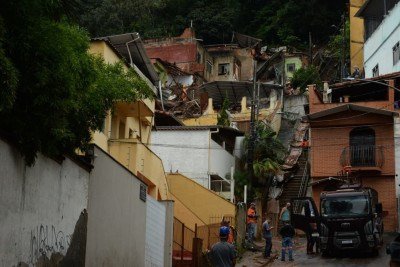 Rua do Carmelo, no Bairro Paineiras, em Juiz de Fora (MG) -  (crédito: Túlio Santos/EM/DA Press)