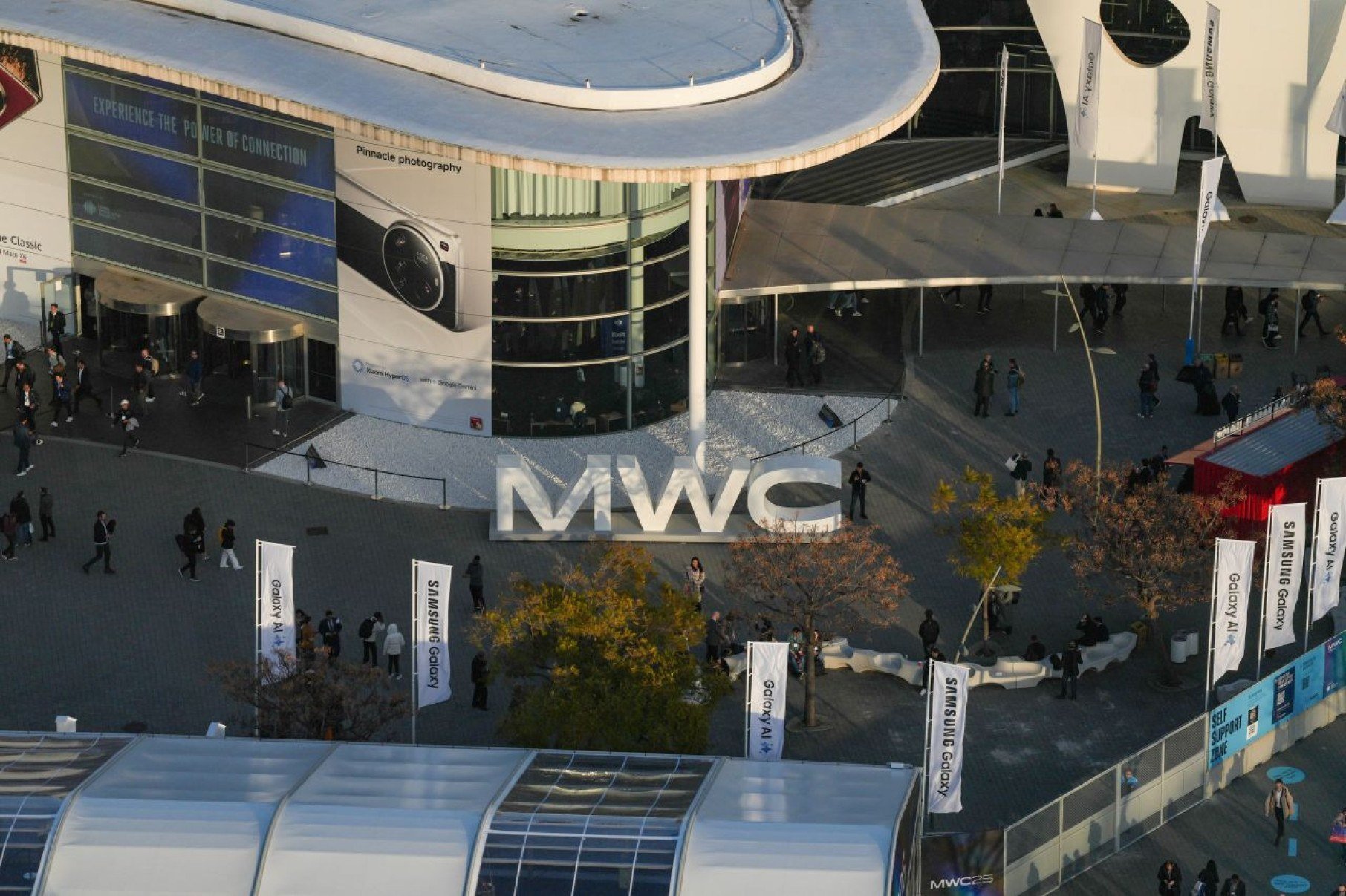 Brasil amplia presença internacional no MWC 2026 -  zowy voeten