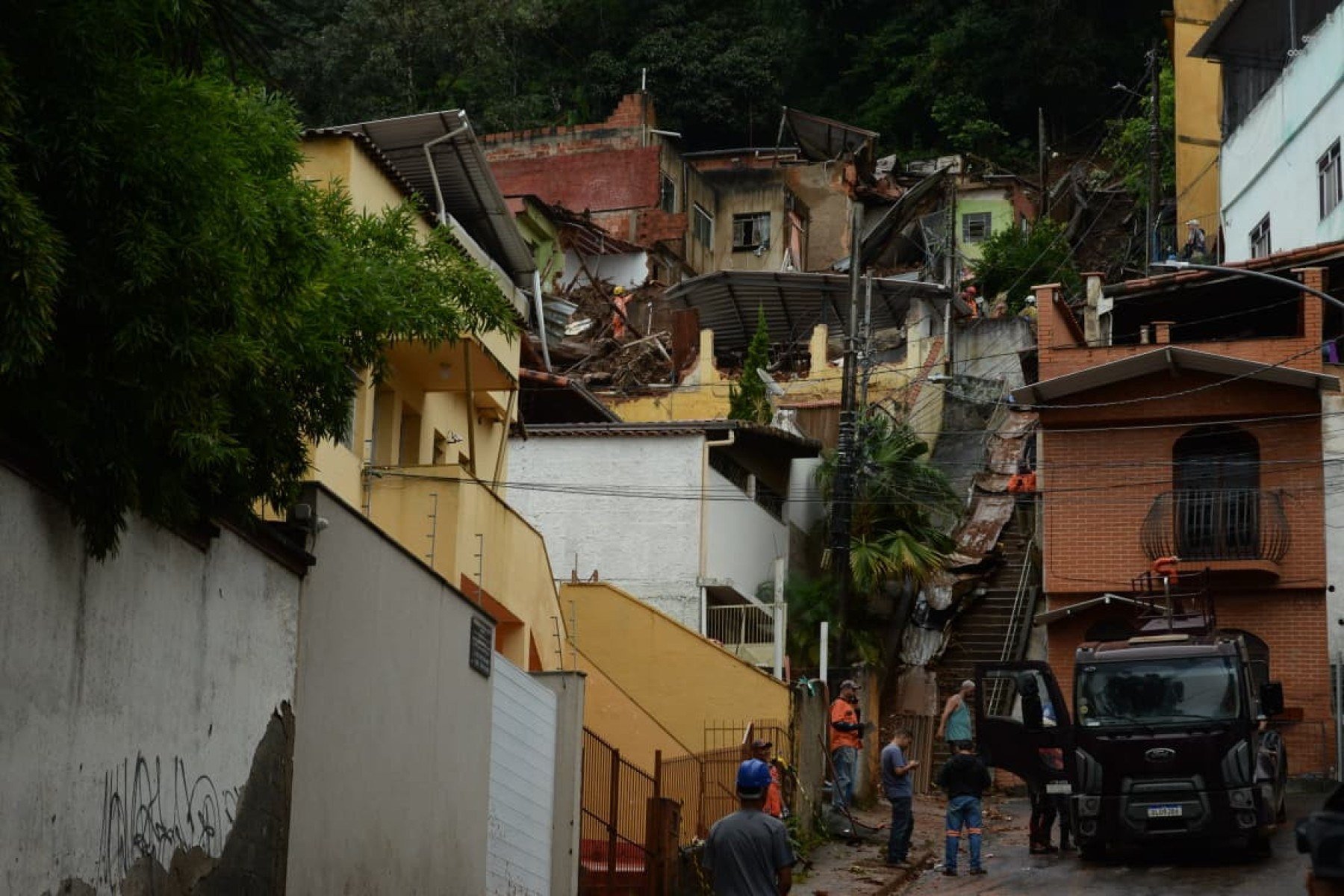 Rua do Carmelo, no Bairro Paineiras, em Juiz de Fora (MG)