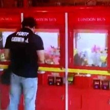 Consumidor deve estar alerta contra risco de fraude em caça-pelúcias - Reprodução de vídeo TV Globo