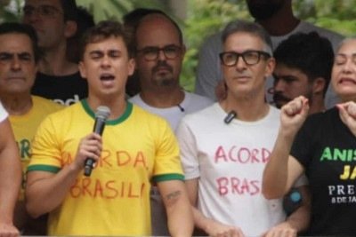 Nikolas Ferreira ao lado de Mateus Simões e Romeu Zema -  (crédito: Marcos Vieira/EM/D.A. Press)