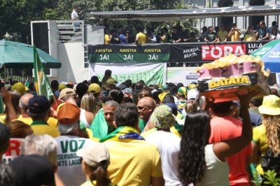Manifestação mobiliza apoiadores na Praça da Liberdade, em BH -  (crédito: Marcos Vieira/EM/D.A. Press)