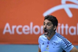 O Cruzeiro, dirigido pelo técnico Filipe Ferraz, disputará as semifinais da Copa do Brasil de Vôlei Masculino contra o Praia, no próximo fim de semana -  (crédito: Agência i7/Sada Cruzeiro)