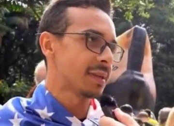 Homem afirma que 'os meios legais' já foram usados e uma intervenção internacional seria a única saída -  (crédito: Reprodução/Instagram @lucianodaluz)