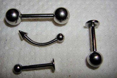 <p>Arqueólogos turcos descobriram  evidências de que seres humanos ja usavam “piercing” na época da pré-história. </p>
 -  (crédito:  Flickr Alexis Onfire)