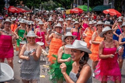 Nascido em Belo Horizonte, o Padecendo no Paraíso é uma rede de apoio que conecta milhares de mulheres em torno da maternidade real -  (crédito:  Fan Studios)