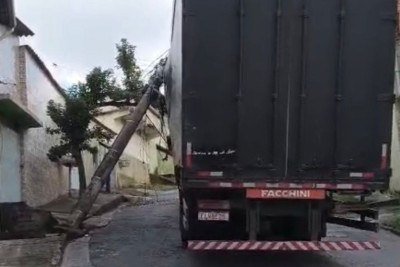 Até o momento não há informações sobre o que provocou o acidente -  (crédito: Redes Sociais / Reprodução)