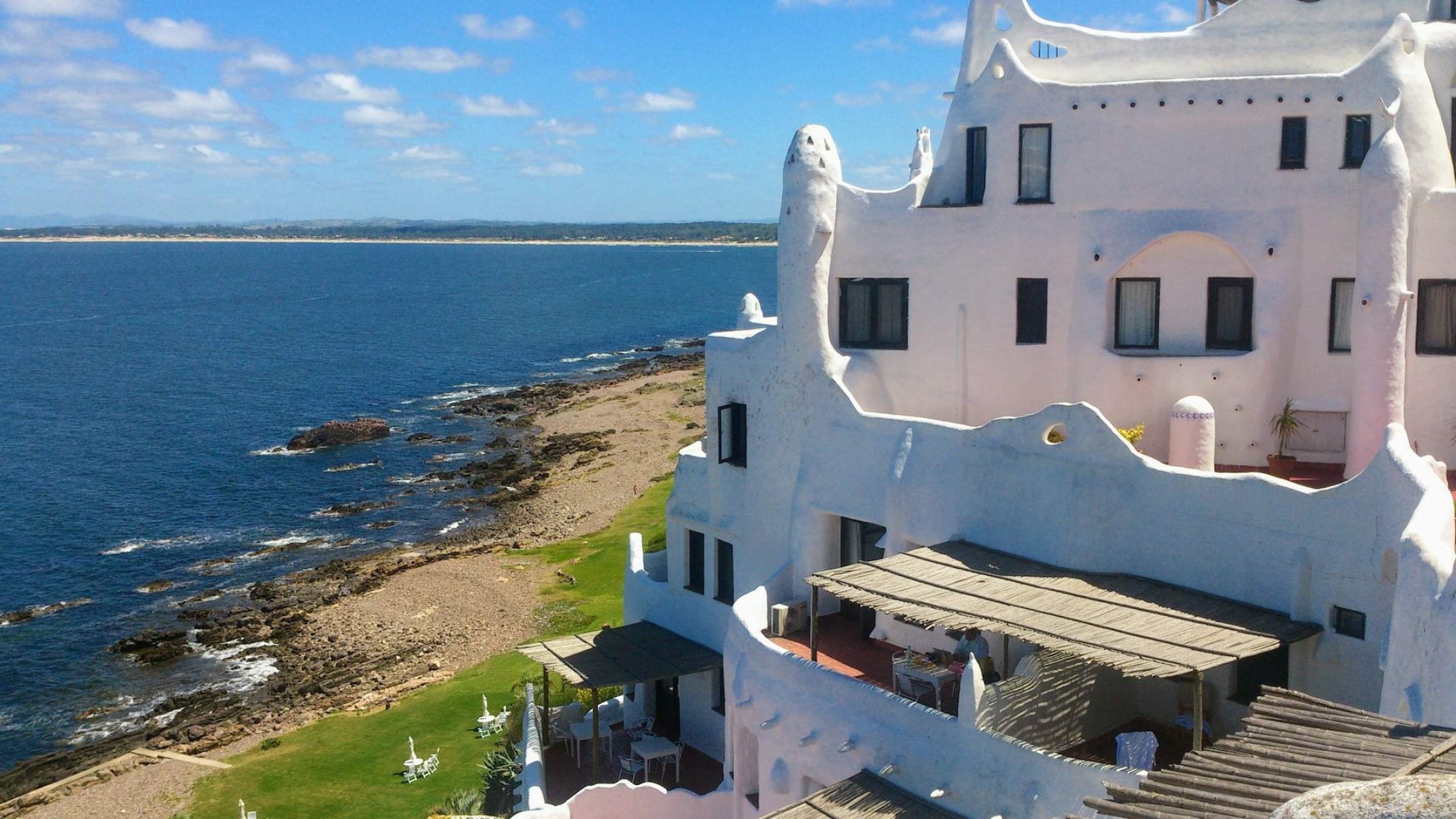 Casapueblo, localizada em Punta Ballena, é a obra-prima do artista uruguaio Carlos Páez Vilaró
-Sergio Arteaga/Unsplash 