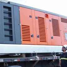 Tecnogera lança vertical de locação de compressores sem óleo - DINO