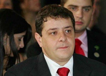 Viagem com ‘Careca do INSS’ aumenta pressão sobre Lulinha na CPI -  (crédito: Foto: Reprodução/ Redes Sociais)