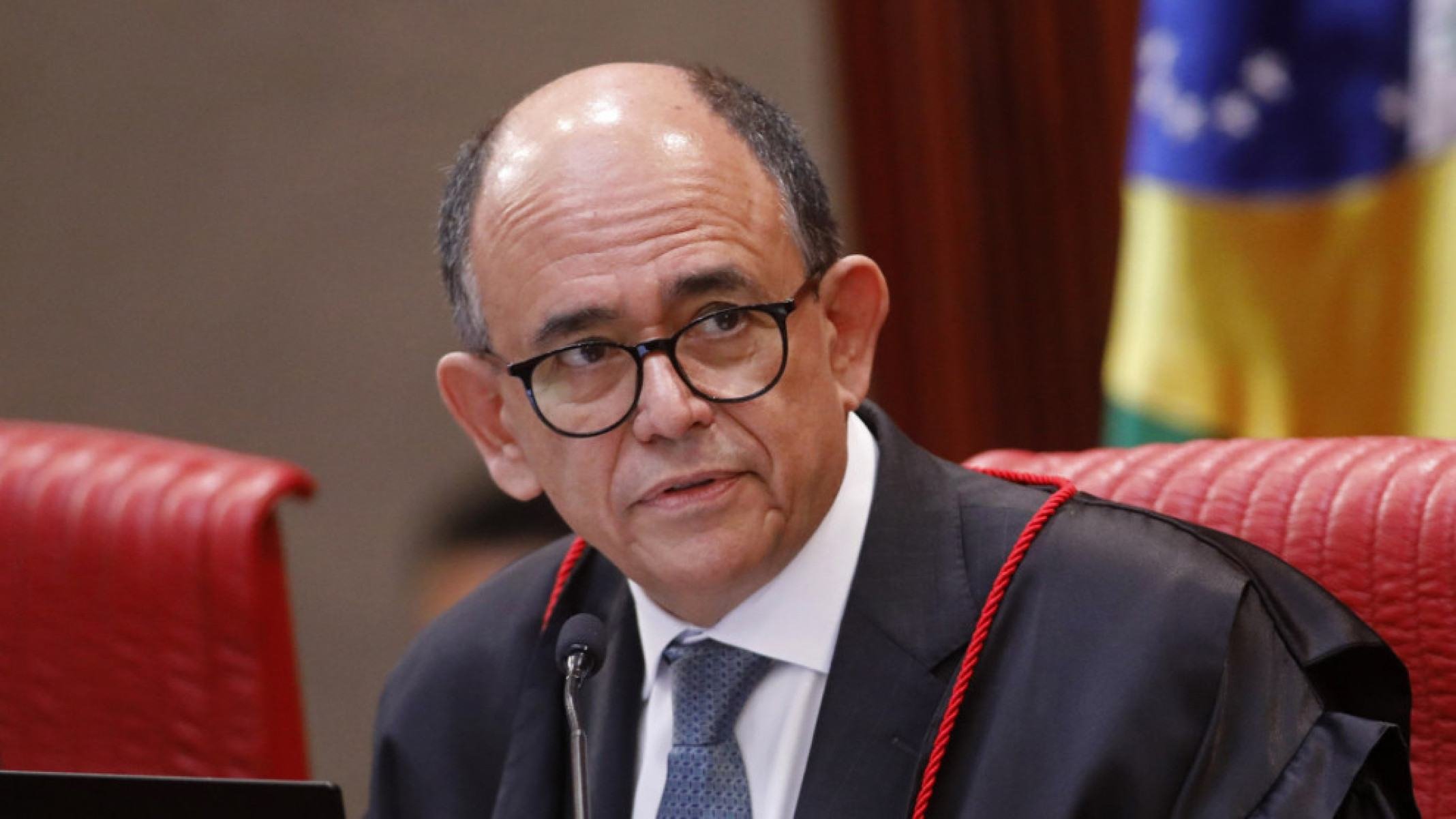 Lula se reuniu fora da agenda com ministro corregedor eleitoral -  (crédito: Foto: Felipe Sampaio/Secom/TSE)