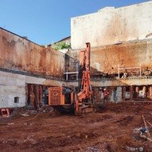 Perfuratriz falha, cai sobre operário de construção e o esmaga - Corpo de Bombeiros/Divulga&ccedil;&atilde;o 