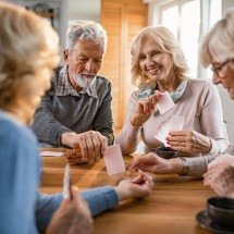 Geração 50+ redefine conceito de envelhecer - Drazen Zigic/FreePik