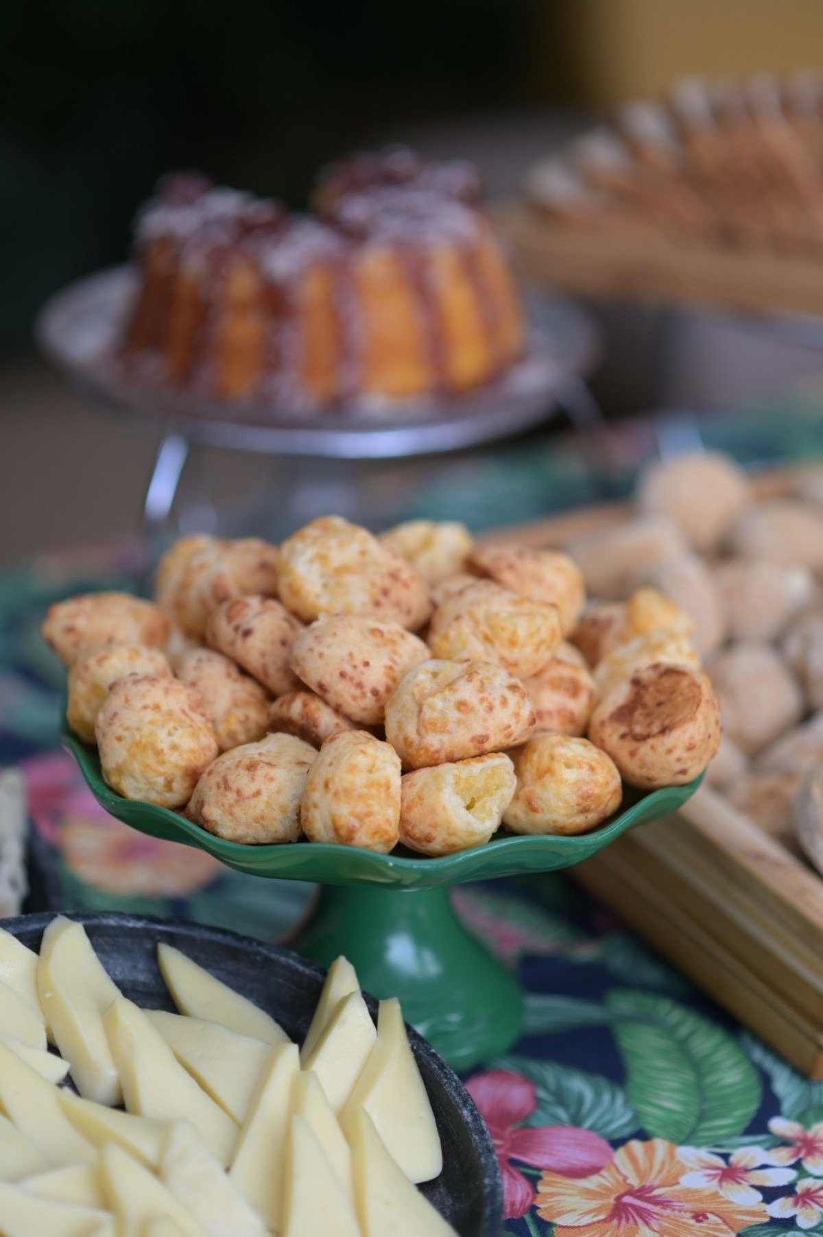 N&atilde;o falta p&atilde;o de queijo no card&aacute;pio de caf&eacute; da manh&atilde; criado pela paulista de Santos