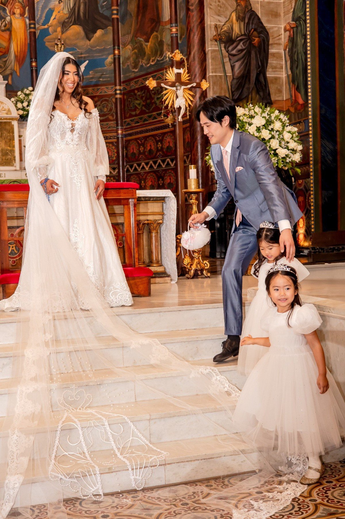 Ao longo dos seis episódios, o público acompanhou não apenas o romance, mas também os dramas, os desafios culturais, as diferenças de costumes e as escolhas que precisaram ser feitas para que o relacionamento seguisse em frente. 