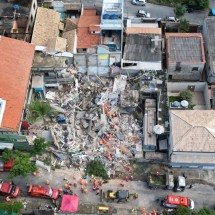 BH: bombeiros pedem que vítimas batam nos escombros para encontrá-las - Leandro Couri/EM/d.A. Press