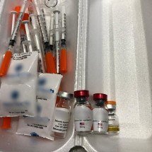 BH: dupla é presa com mais de 300 seringas de remédio ilegal para emagrecer - Reprodução/PCMG